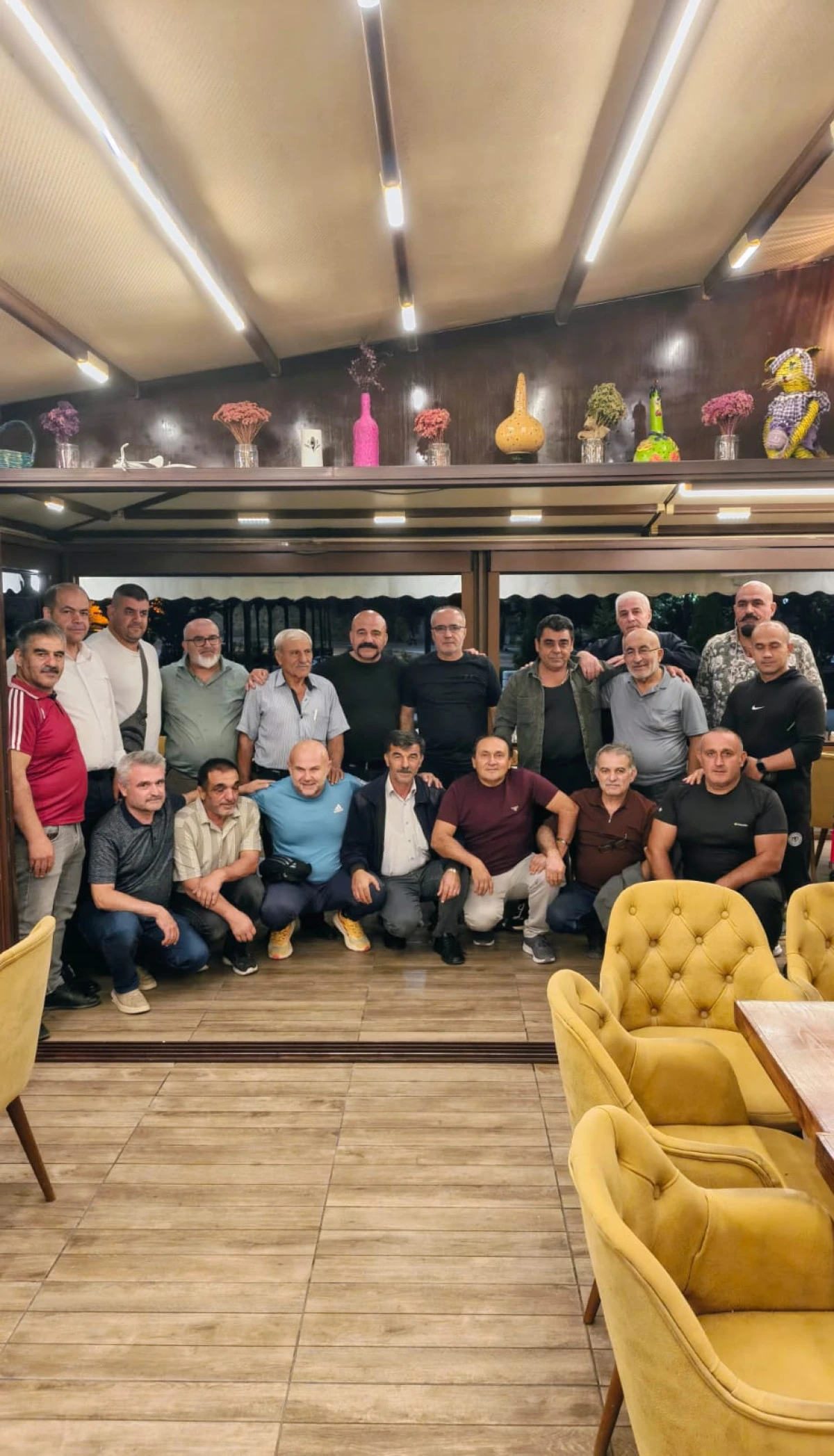 80&rsquo;li ve 90&rsquo;lı Yıllara Damga Vuran Eti SAS G&uuml;reş&ccedil;ileri Yıllar Sonra Seydişehir&rsquo;de Buluştu