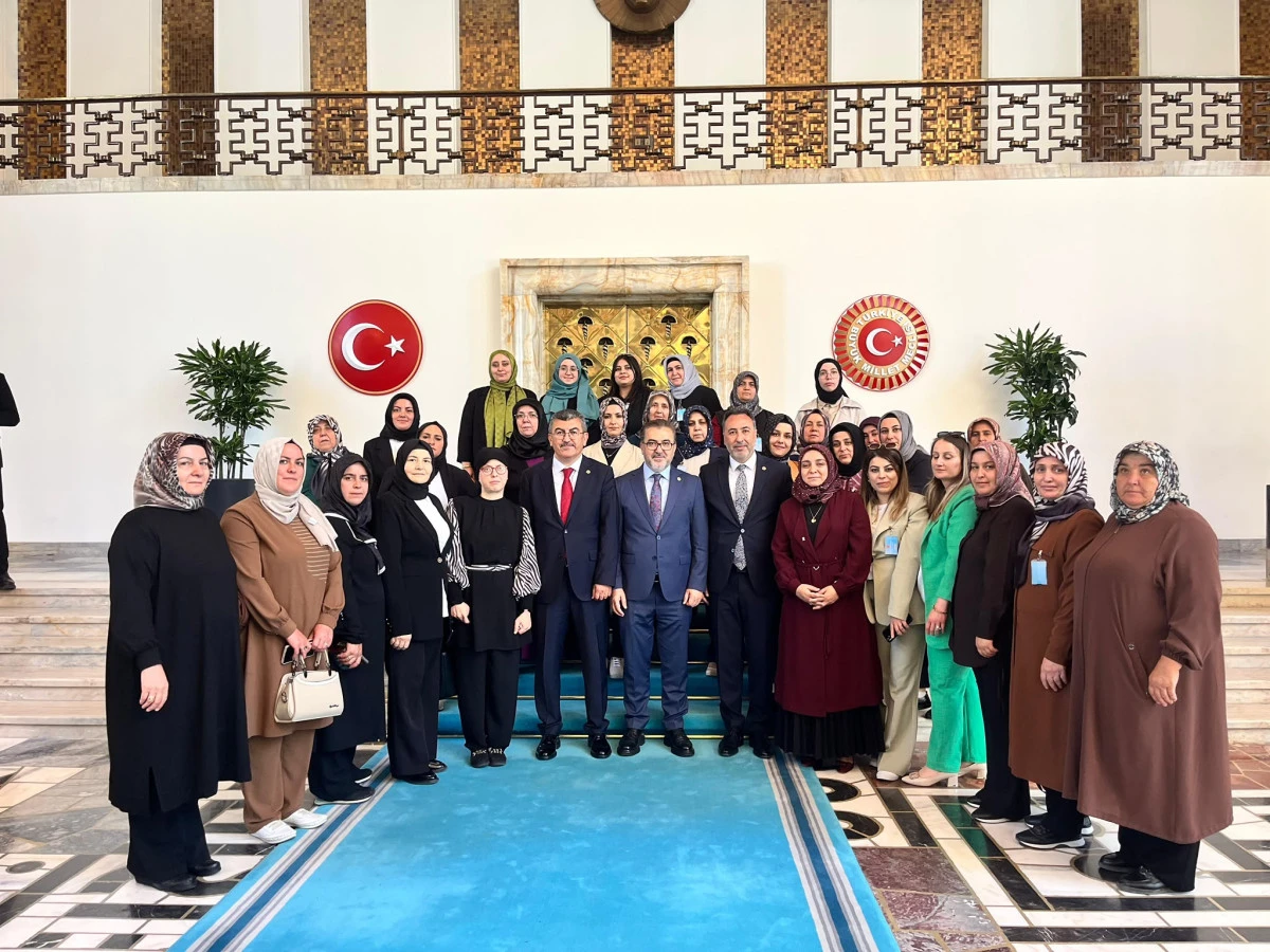 AK PARTI SEYDIŞEHIR KADIN KOLLARI&rsquo;NDAN ANKARA ZİYARETİ