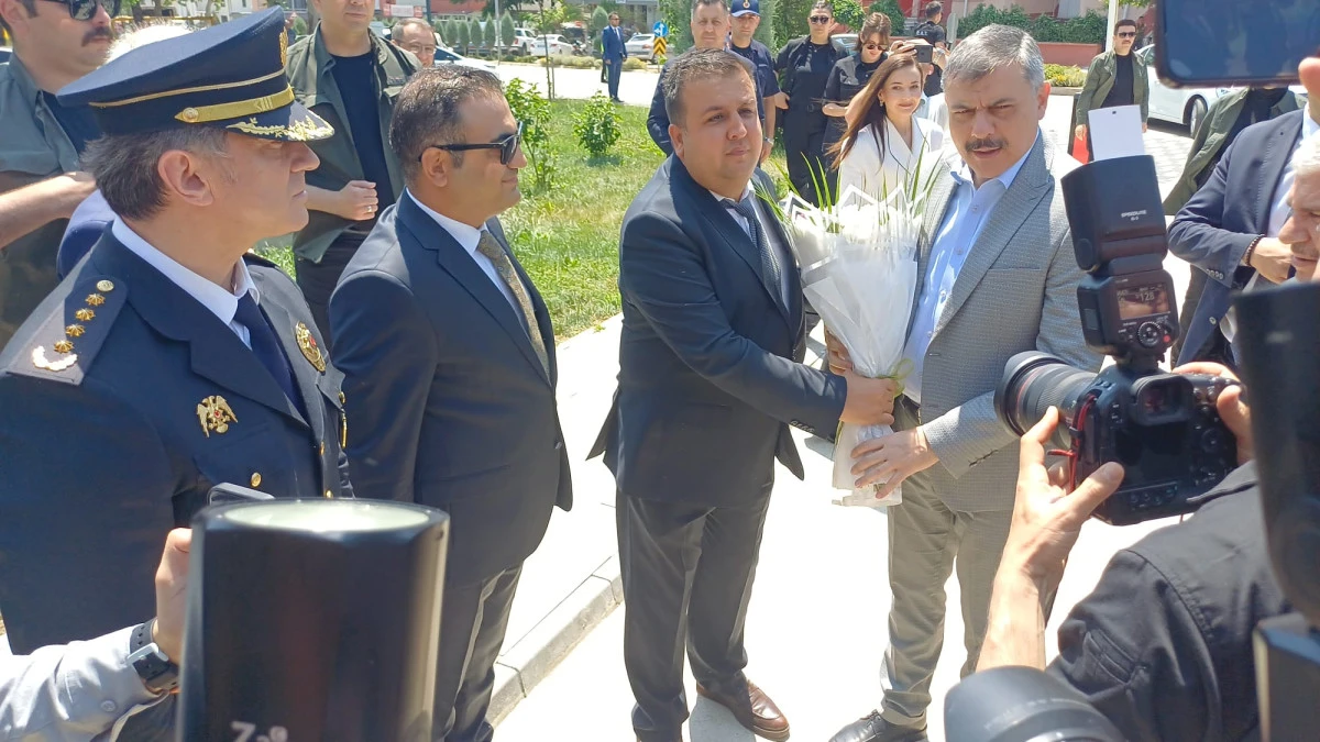 BAKAN MUSTAFA &Ccedil;İFT&Ccedil;İ DEN ATA TOPRAĞI SEYDİŞEHİR'E ANLAMLI ZİYARET