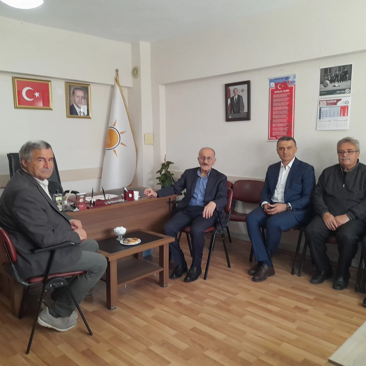 BAŞKAN BAYINDIR'DAN AK PARTİ SEYDİŞEHİR TEŞKİLATINA ZİYARET