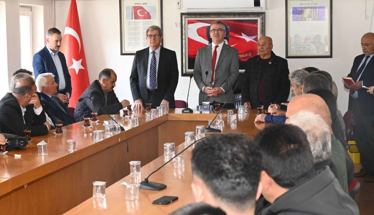 BAŞKAN USTAOĞLU MUHTARLARLA BULUŞTU