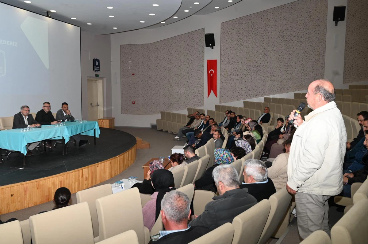 BAŞKAN USTAOĞLU, PARTİLİLERE ÇALIŞMALARINI DEĞERLENDİRDİ 