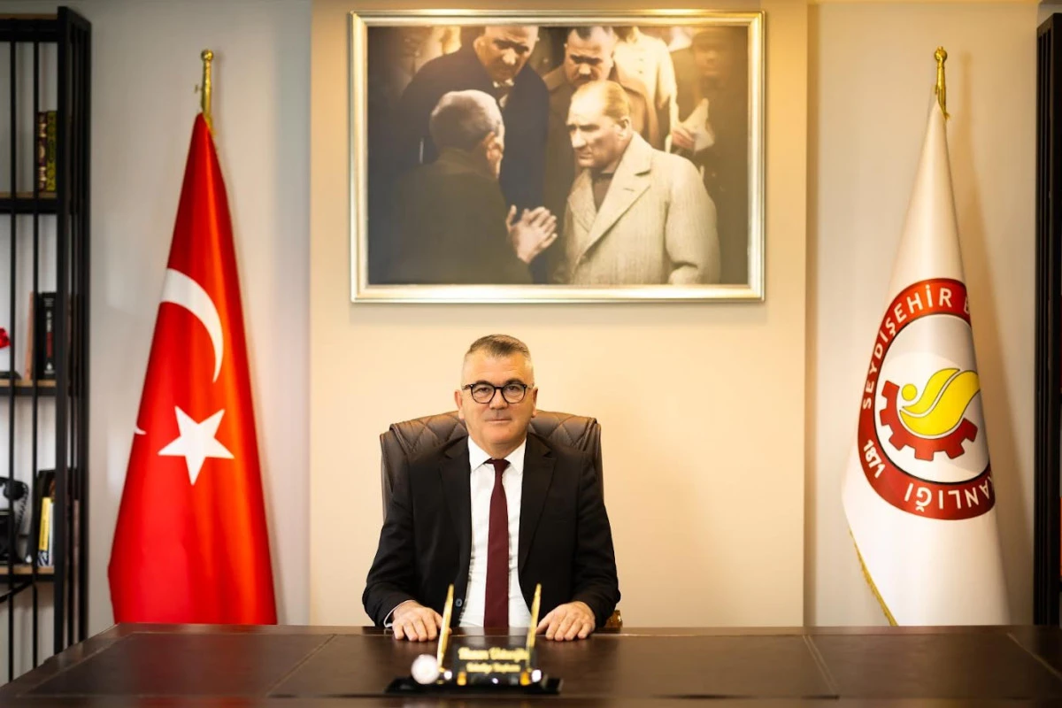 BAŞKAN USTAOĞLU&rsquo;DAN RAMAZAN BAYRAMI KUTLAMA MESAJI