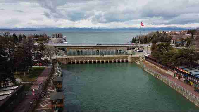 Beyşehir Gölü'nden Konya ovasına su akışı başladı