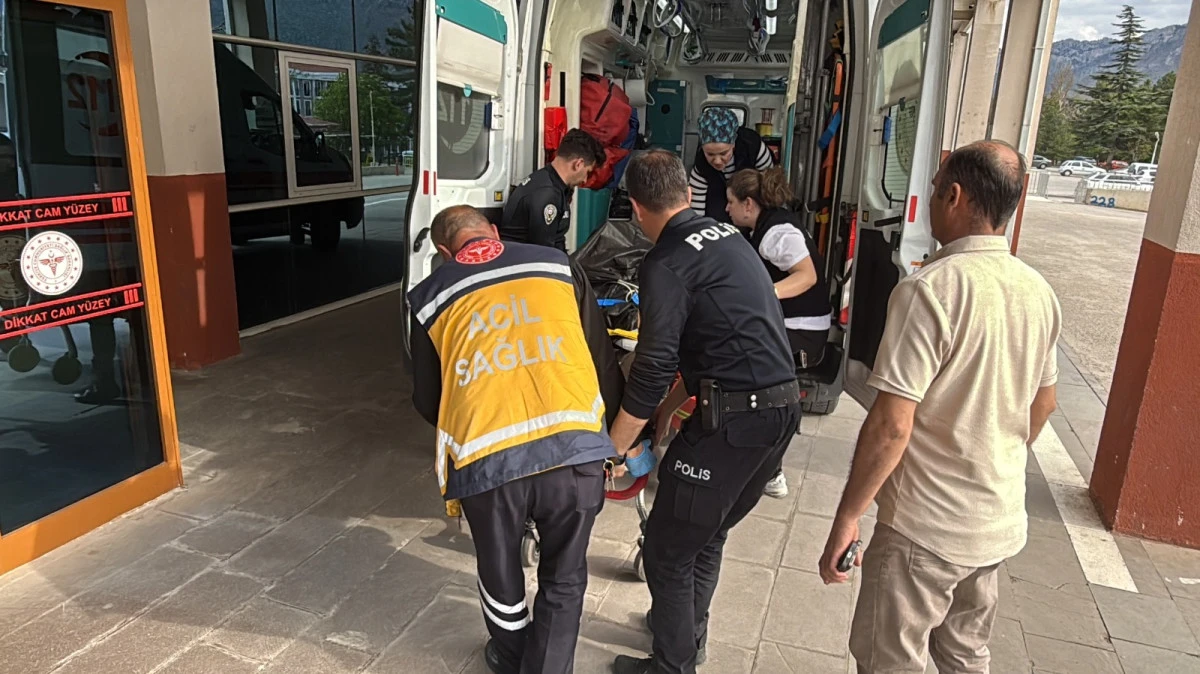 Bı&ccedil;aklanan kişi ağır yaralandı