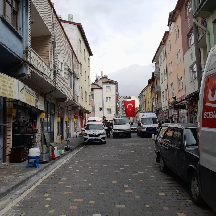 Cezaevinden izinli &ccedil;ıkan kişi evinde &ouml;l&uuml; bulundu