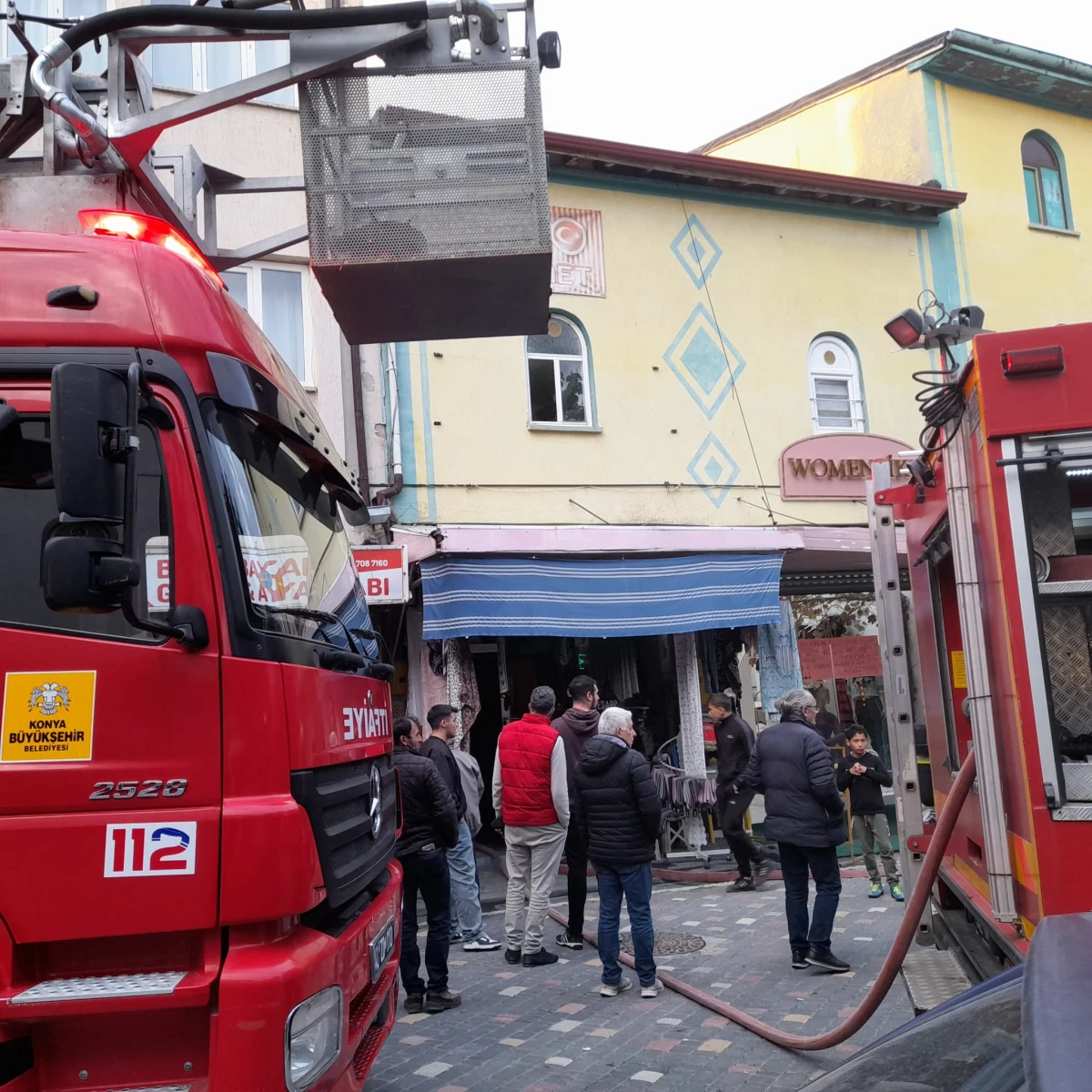 Çıkan yangında 1 kişi dumandan etkilendi