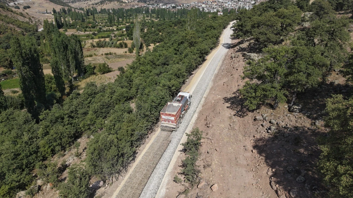 KETENLİ MAHALLESİNDE SOĞUK ASFALT ÇALIŞMALARI BAŞLADI