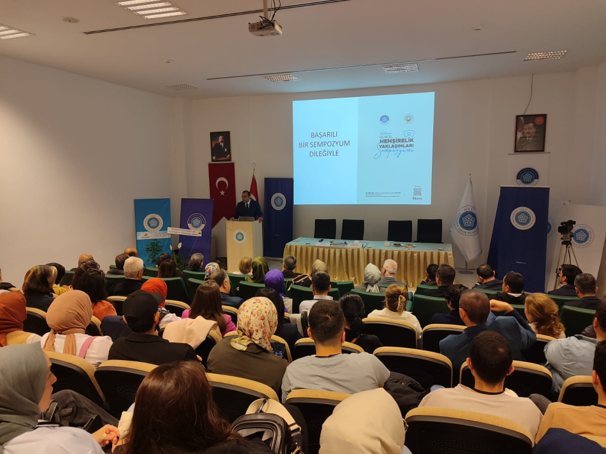 Necmettin Erbakan Üniversitesi Seydişehir Kamil Akkanat Sağlık Bilimleri Fakültesi’nde ‘güncel hemşirelik yaklaşımları’ sempozyumu düzenlendi. 