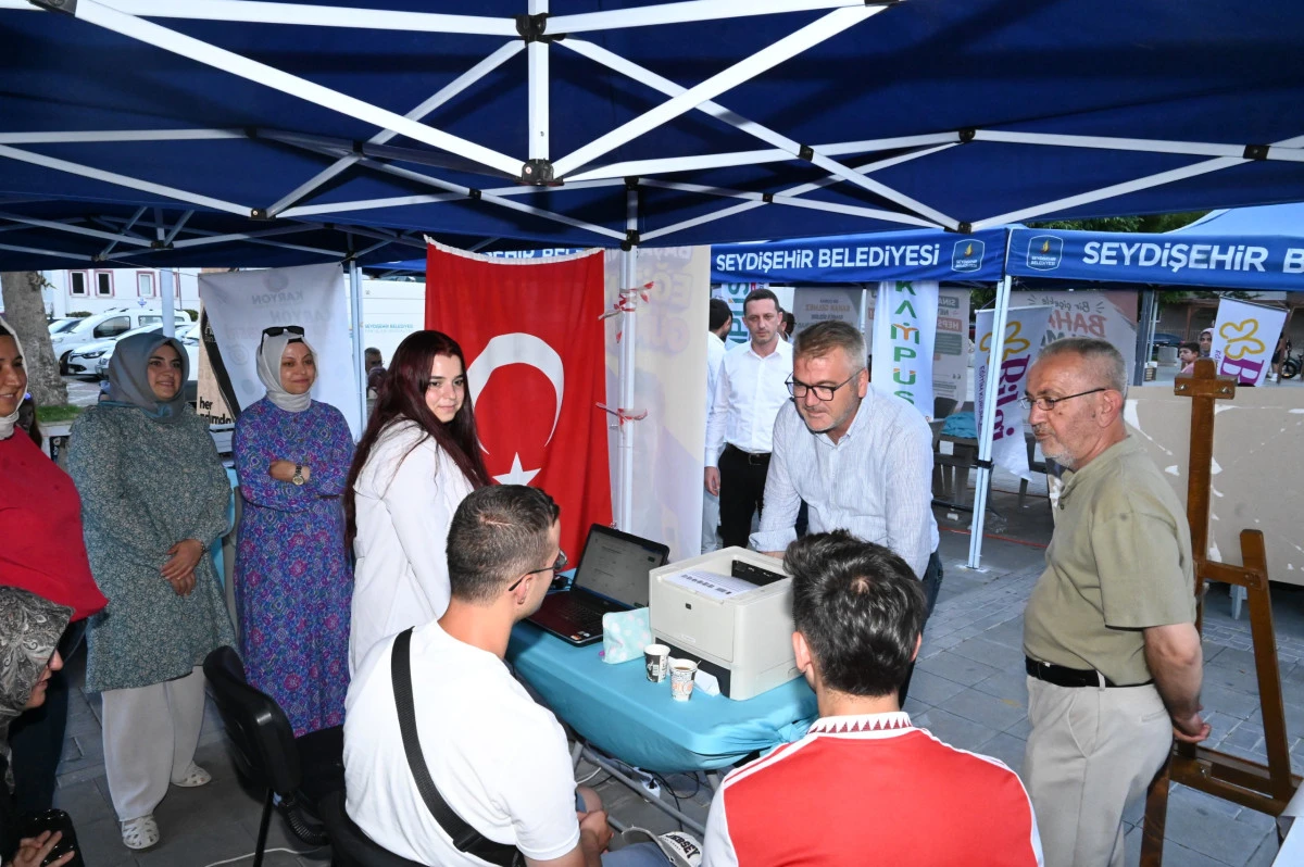 SEYDİŞEHİR BELEDİYESİ'NDEN 670 &Ouml;ĞRENCİYE &Uuml;CRETSİZ TERCİH DANIŞMANLIĞI
