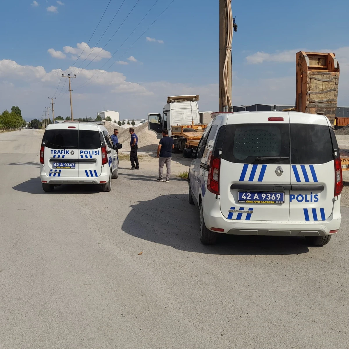 Seydişehir il&ccedil;esinde meydana gelen trafik kazasında 1'i &ccedil;ocuk 5 kişi yaralandı