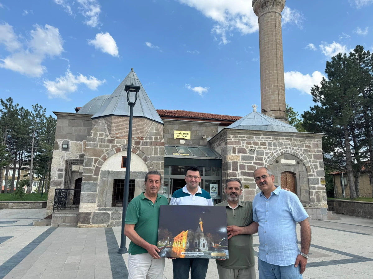 Seyyid Harun Veli Camii Derneği’nden Yazarımız Muhammed Kemal Erdem’e Anlamlı Teşekkür