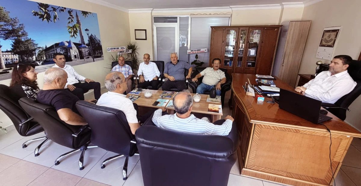 STKlardan Seydişehirin Yeni M&uuml;ft&uuml;s&uuml; ve Tapu M&uuml;d&uuml;r&uuml;ne Hayırlı Olsun Ziyareti
