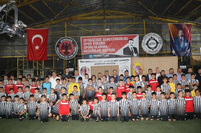 Seydişehir Altay Spor Okulları ve Seydişehir Gençler Birliği Spor Kulübünün tanıtım töreni yapıldı