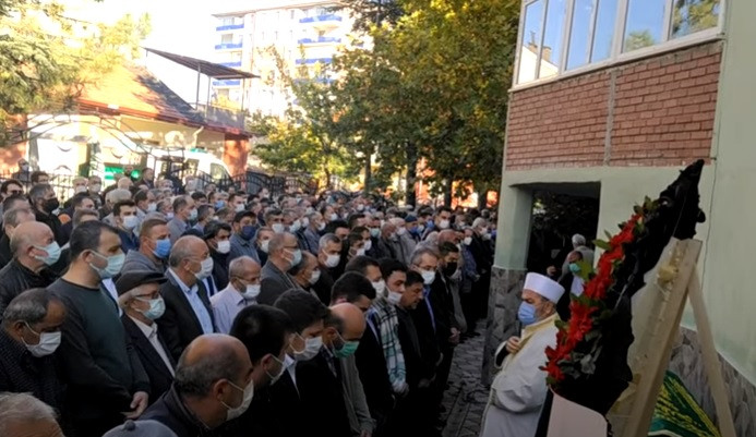 Eski Bakan Yardımcısı Harun Tüfekçi nin babası vefat etti