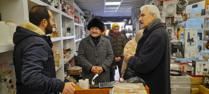 Başkanvekili Usta’nın Esnafla İlginç Diyaloğu